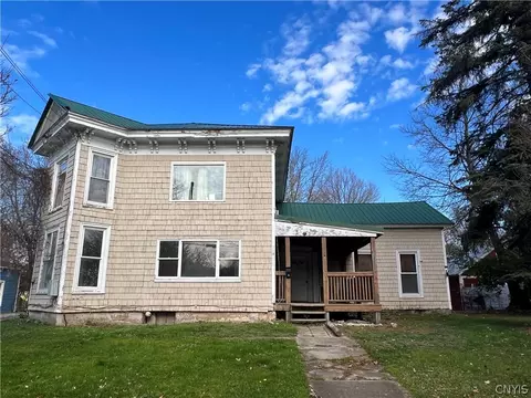 15 W Church St, Adams, NY 13605