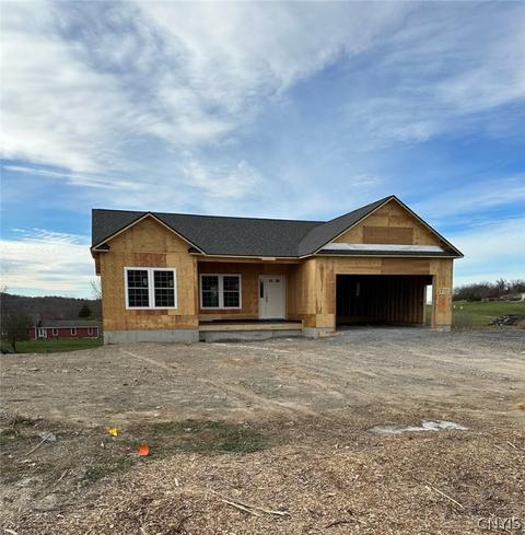 112 Aqueduct Hill Dr, Camillus, NY 13031