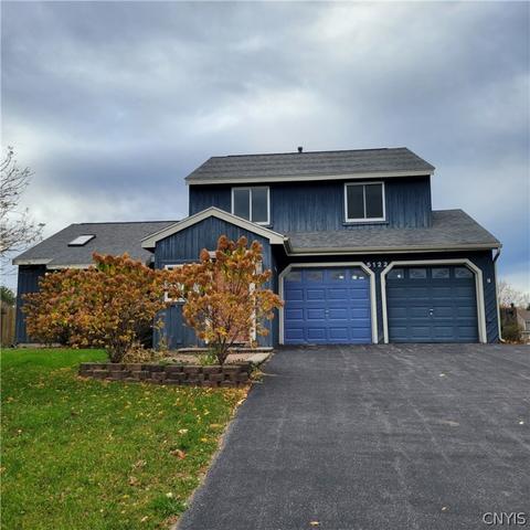 5122 Coffee Tree Ln, Syracuse, NY 13212