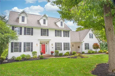 4708 Cornish Heights Pkwy, Onondaga, NY 13215