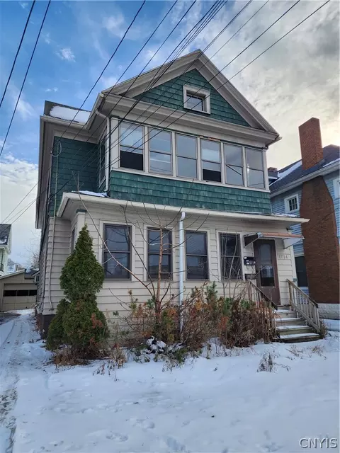 1712 Court St #14, Syracuse, NY 13208