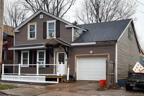1214 Whitesboro St, Utica, NY 13502
