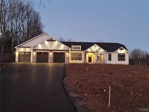 3585 Cold Springs Rd, Lysander, NY 13027