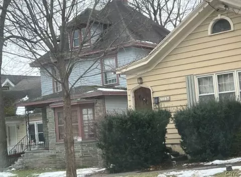 1053 Highland St, Syracuse, NY 13203