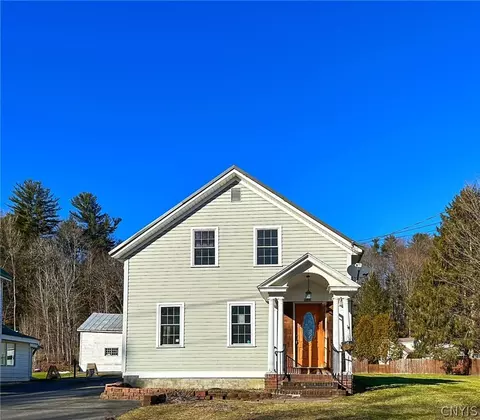 9109 Blossvale Rd, Annsville, NY 13471