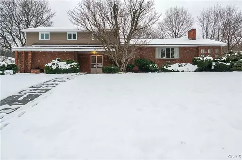 5223 Duane Dr, Fayetteville, NY 13066