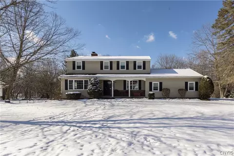 4886 Hyde Rd, Manlius, NY 13104