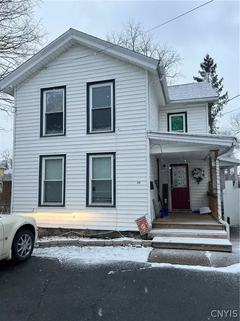26 Steel St, Auburn, NY 13021