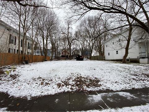 19 Easterly Ave, Auburn, NY 13021