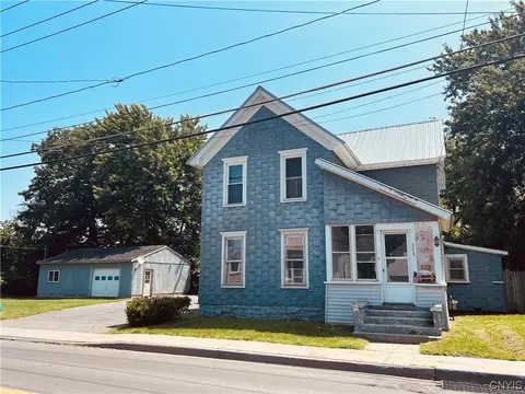 348 Vanduzee St, Watertown, NY 13601
