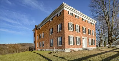 806 River Rd, Minden, NY 13339