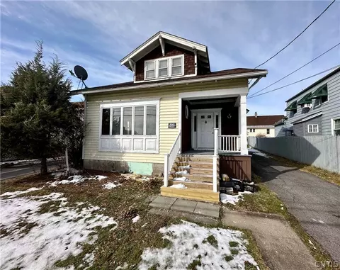 1618 York St, Utica, NY 13502