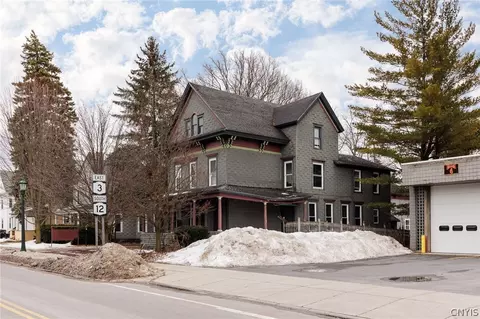 914 State St, Watertown, NY 13601