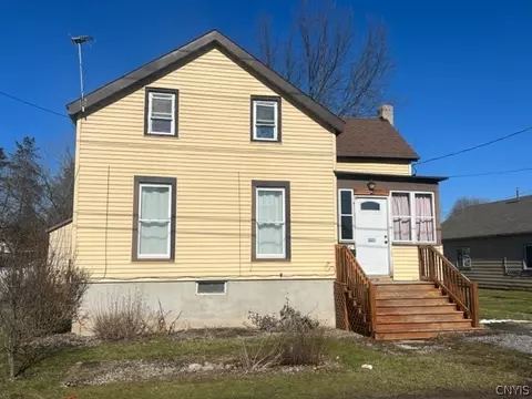 606 Stone St, Oneida, NY 13421