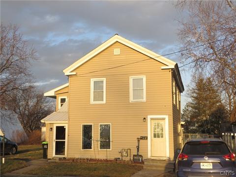 10 Lock St, German Flatts, NY 13407