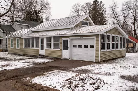 402 Academy St, Trenton, NY 13435