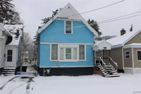 111 Knaul St, Syracuse, NY 13203