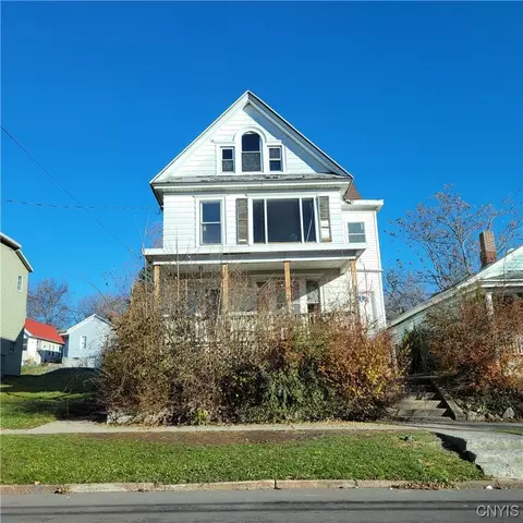 1110 Park St, Syracuse, NY 13208