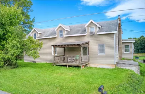 395 Chatfield Rd, Elbridge, NY 13060