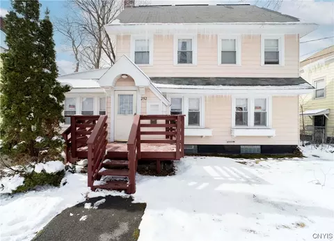 252 Genesee Park Dr, Syracuse, NY 13224