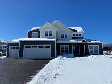 4517 Hollyshire Way, Clay, NY 13041