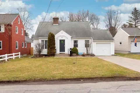 207 Brampton Rd, Syracuse, NY 13205