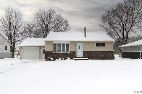 455 Van Ellis Rd, Utica, NY 13502