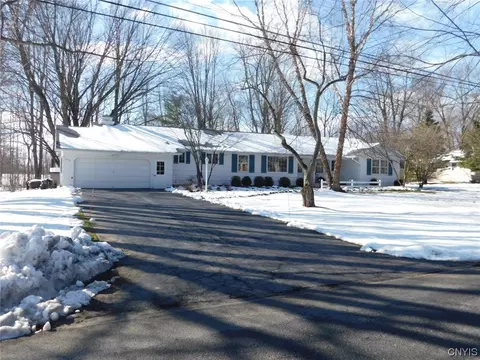 6632 Temple Dr, East Syracuse, NY 13057
