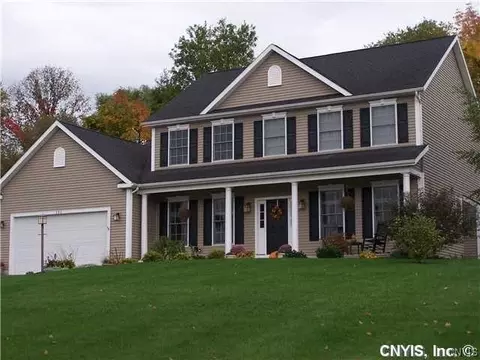 102 Snowflake Cir, Camillus, NY 13031
