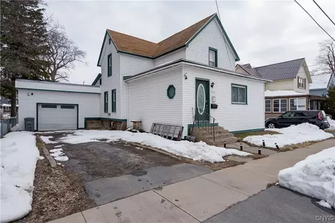 924 Summer St, Watertown, NY 13601