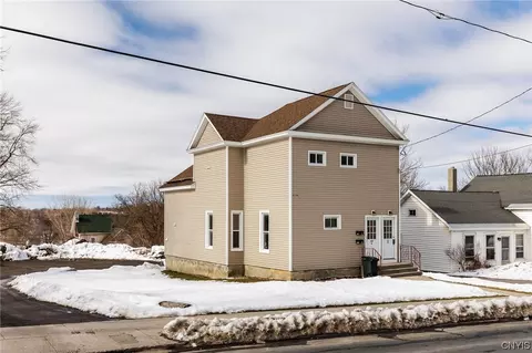 109 N Meadow St, Watertown, NY 13601