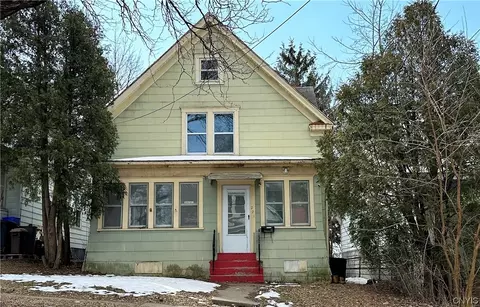221 Gilbert Ave, Syracuse, NY 13208