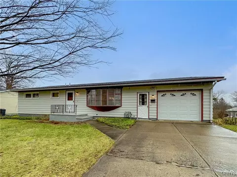 1909 Poe St, Utica, NY 13501