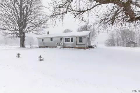 13711 Red Creek Rd, Red Creek, NY 13143