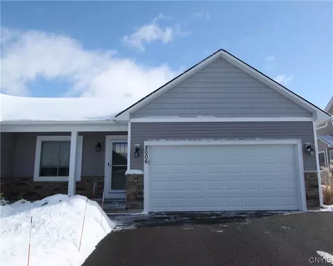 8006 Split Rail Dr, Lysander, NY 13027
