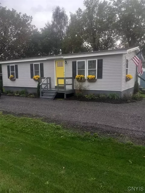 431 Ambrose St, Hounsfield, NY 13685