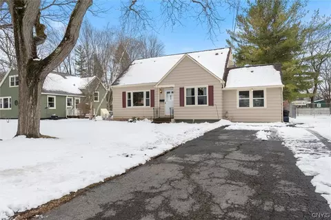 116 Edna Rd, Syracuse, NY 13205