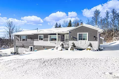 9541 Chapman Rd, New Hartford, NY 13413