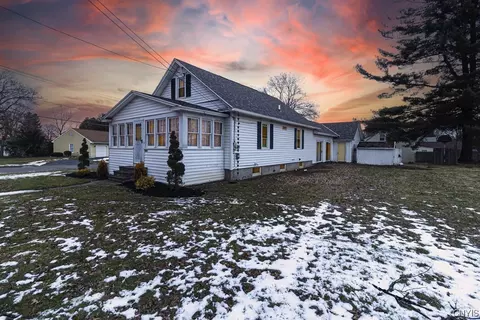 710 W Oak St, Rome, NY 13440