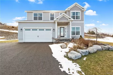 5014 Derringer Dr, Jamesville, NY 13078