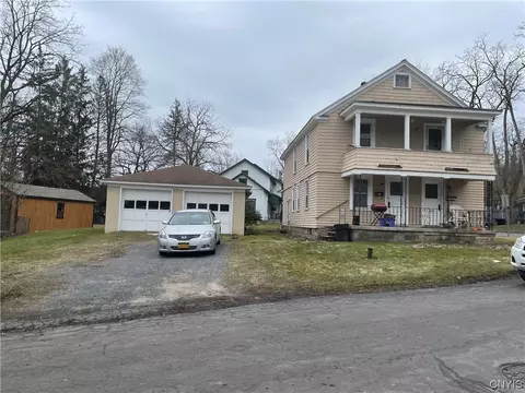 429-431 Englewood Ave, Syracuse, NY 13207