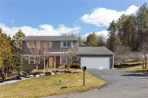110 Pine Ridge Rd, Fayetteville, NY 13066