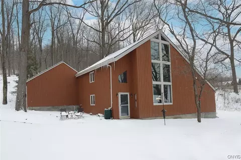 4206 Eldridge Rd, Manlius, NY 13104