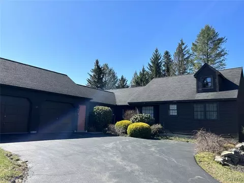 15 Artisan Way, Manlius, NY 13104