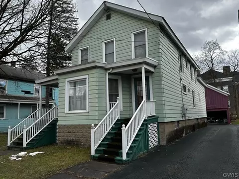 337 Lenox Ave, Oneida, NY 13421