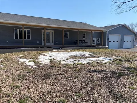 10132 Pratt Rd, Houghton, NY 14744