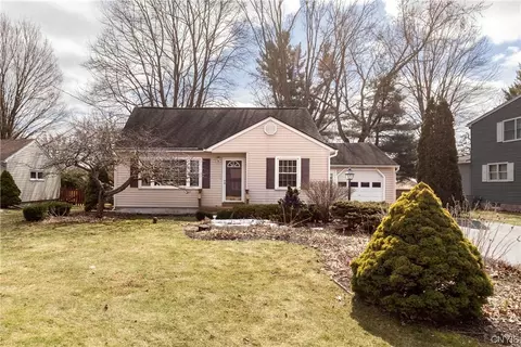 115 Brookhaven Rd, Syracuse, NY 13212