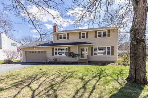 162 Brookside Ln, Fayetteville, NY 13066