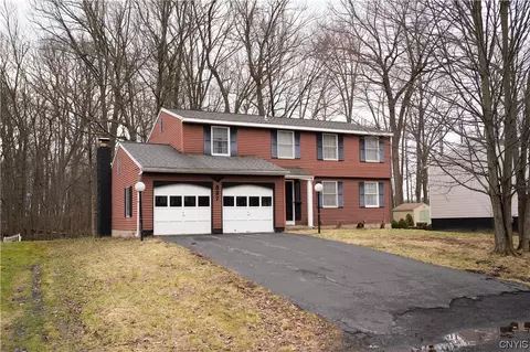 327 Single Dr, North Syracuse, NY 13212