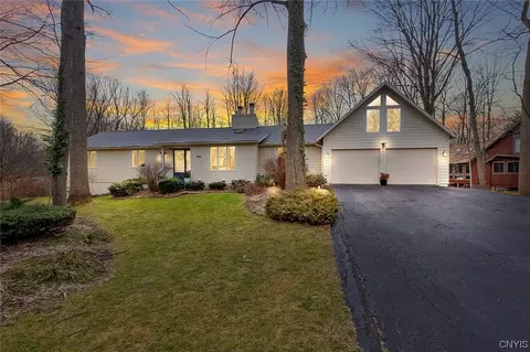 8801 Wandering, Lysander, NY 13027